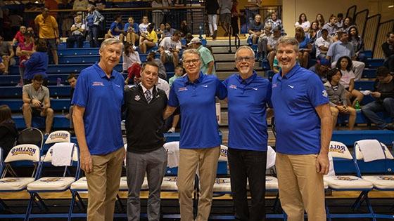 Featured story thumb - 满帆 And Rollins College Celebrate Partnership With A Friendly Free Throw Competition Mob
